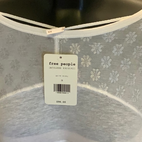 BNWT Free People // Anything and Everything Tee - Picture 3 of 6